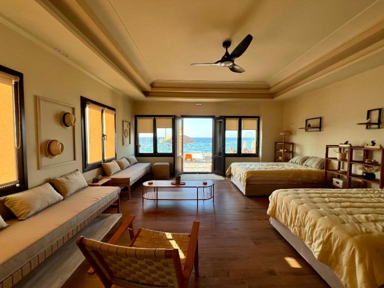 Ploes Coastal Apartments - B&B Kokkari