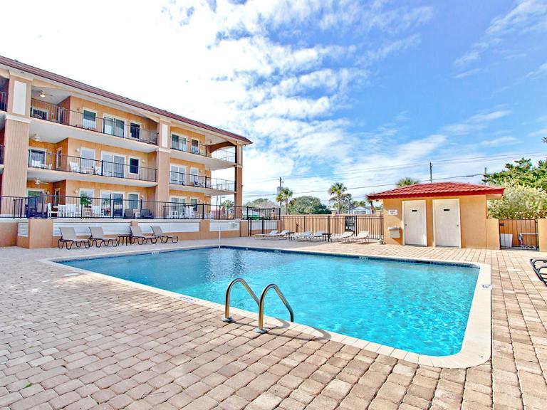 Brass Rail 210 - B&B Tybee Island