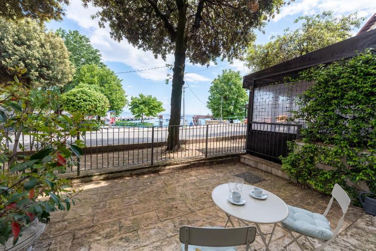 Apartments next to the beach - INRIKA - B&B Ika
