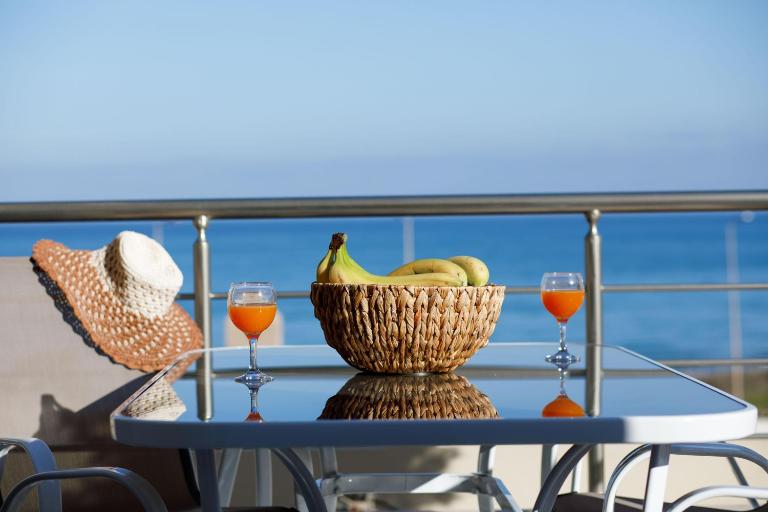 Peach- Sea View Exclusive Maisonette - B&B Pagkalochori