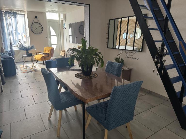 Maison idéalement située à Boulogne sur mer, Gite La Vie Est Belle - B&B Boulogne-sur-Mer