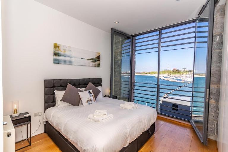 Spacious Modern Apartment 42 Brewhouse - B&B Plymouth