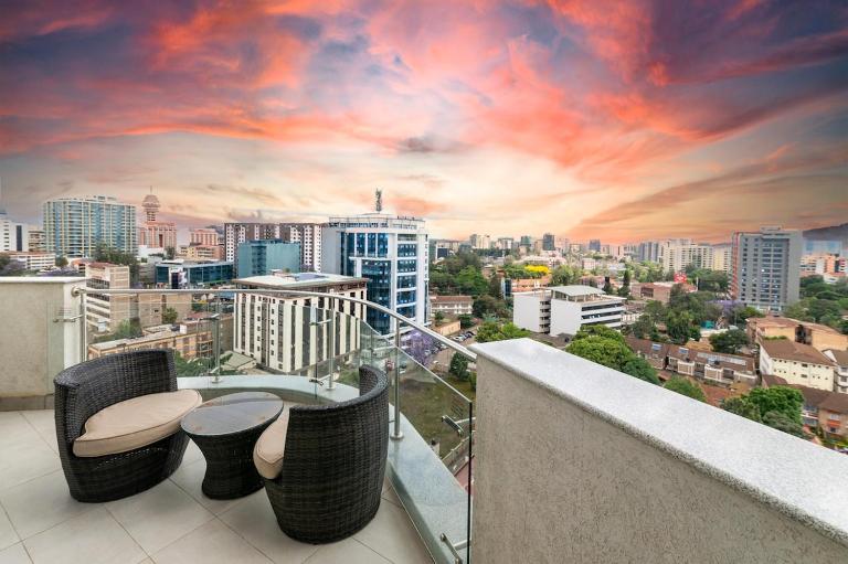 Capital White Mischief 3Bed by YourHostNairobi - B&B Nairobi