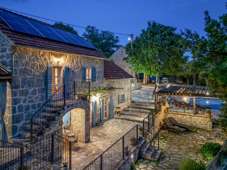 Holiday Home Sonja - Makarska Exklusiv - B&B Vrgorac