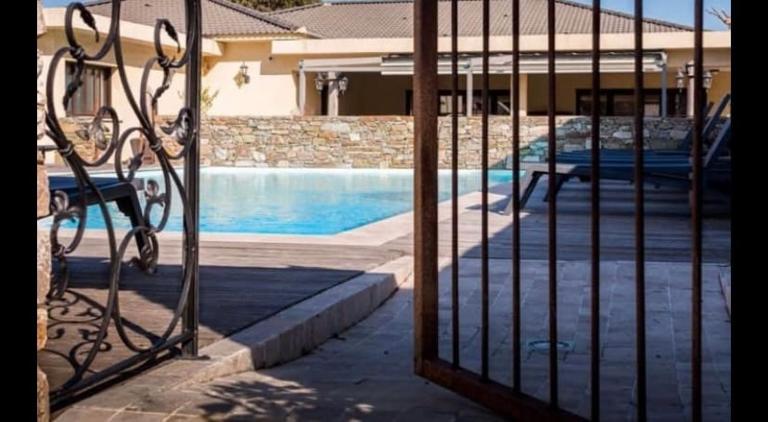 Grand Studio dans Residence avec piscine in Sisco - Bed and Breakfast Sisco