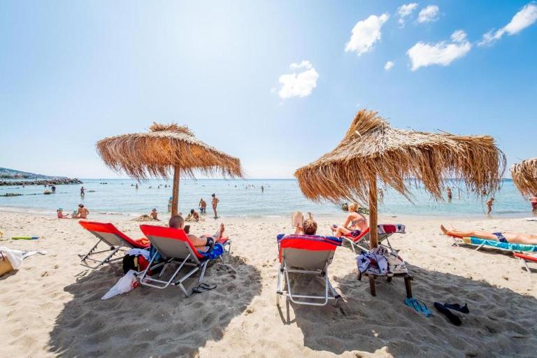 Panorama Dreams - Prestige Apartments - B&B Saint Vlas