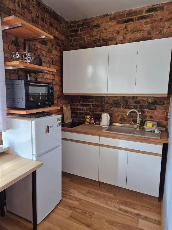 Apartament Szadoka - Katowice, Free Parking - Bed and Breakfast Katowice