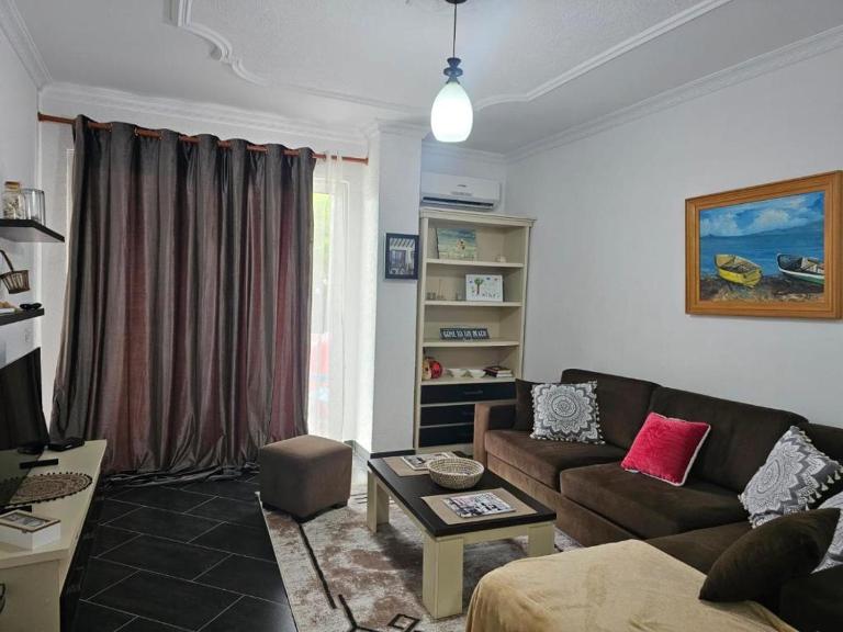 Main Seaview Apartment Durres - Ferienwohnung Golem