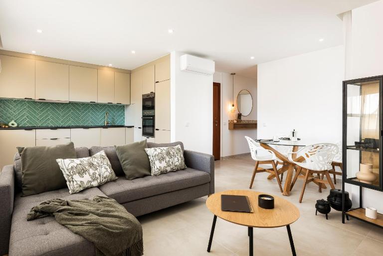 The Marina Collection - Bed and Breakfast Quarteira