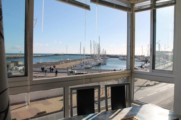 Studio confortable avec vue mer et port - Bed and Breakfast Valras-Plage