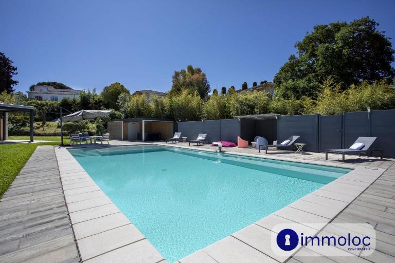 Air-conditioned villa with pool and garden - Chambres d'hôtes Mandelieu-La Napoule
