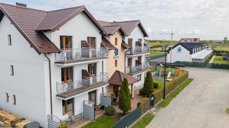 BARKA - Pokoje i Apartamenty Blisko Plaży - B&B Karwia