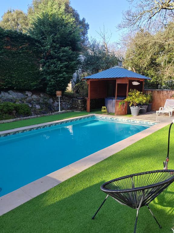 Villa privée avec piscine , jacuzzi , sauna , borne Arcade - Chambres d'hôtes Saint-André-d'Olérargues