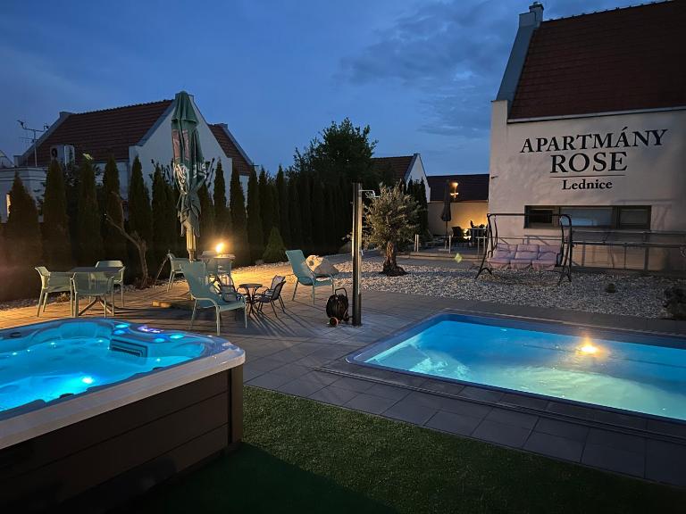 Apartmány ROSE Lednice - B&B Lednice