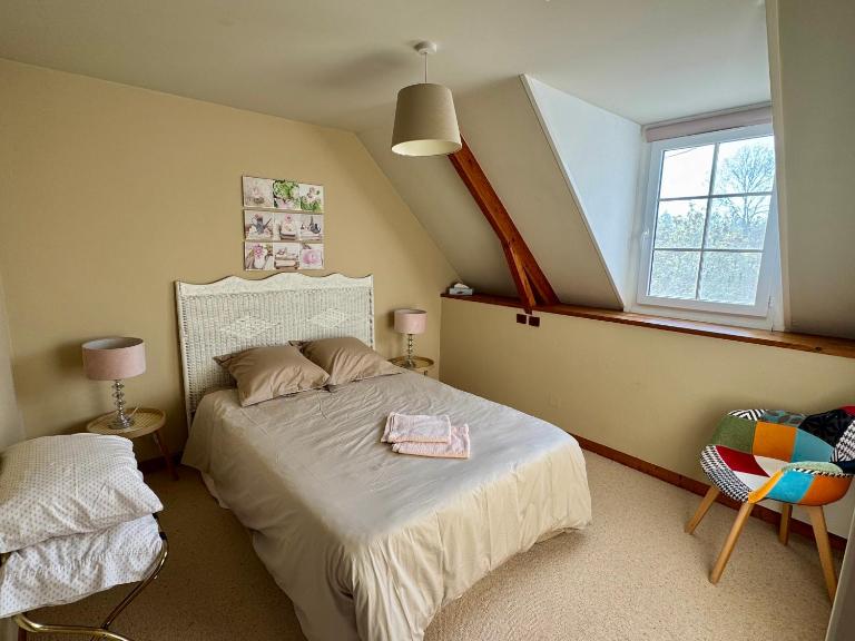 Chambre de Ninon - Le Refuge des Parachutistes - en bordure du marais - Chambres d'hôtes Neuville-au-Plain