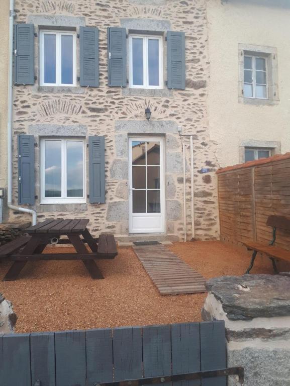 Maison du bourg - B&B Mayres