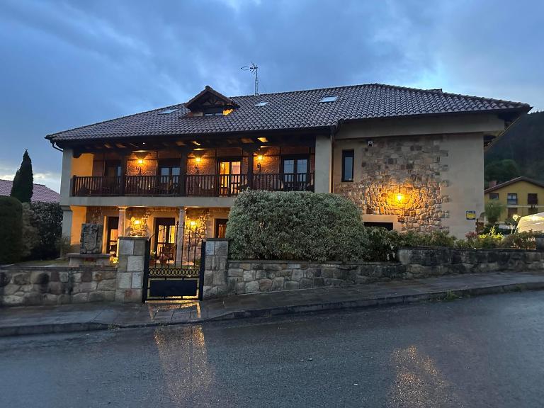 Hospedería rural Santa Cruz - Ferienwohnung Socobio