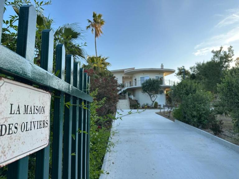 La maison des oliviers - Chambres d'hôtes Kiáto