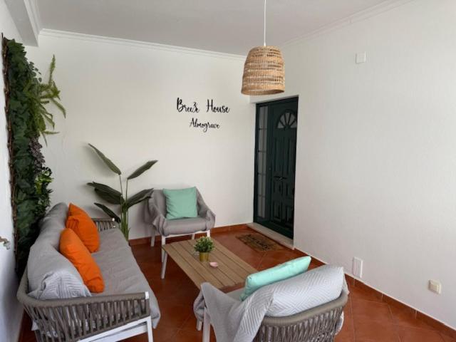 Breeze House Almograve - Casa de Férias T4 - Ferienwohnung Almograve