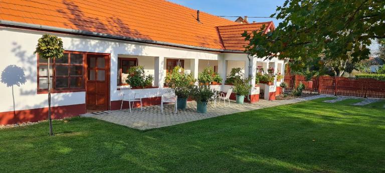 Guest House St. Mária - Chambres d'hôtes Máriapócs