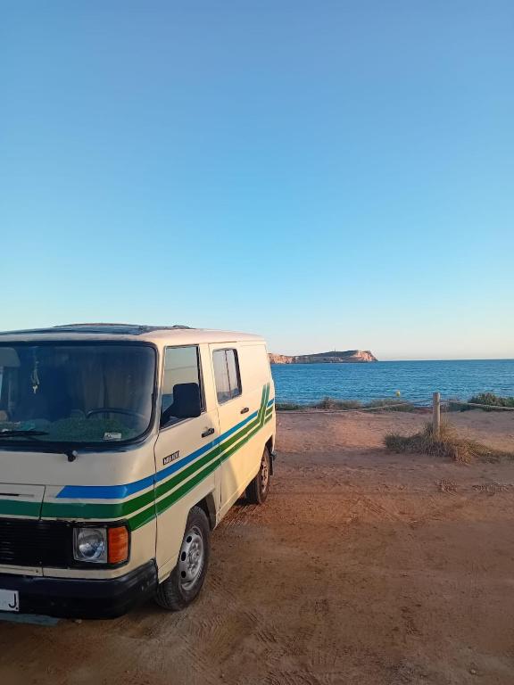 Vintage Camper Van Explore Driving Mallorca - full equip - B&B Palma