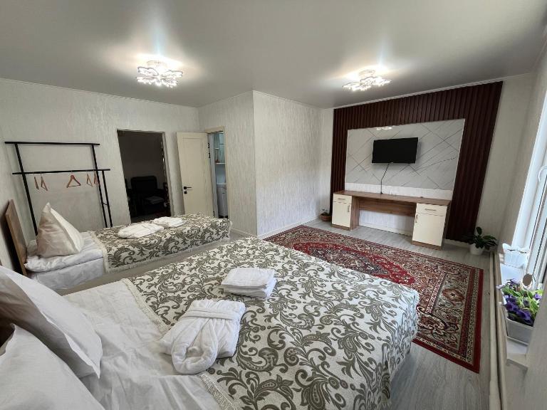 Lovable - B&B Naryn