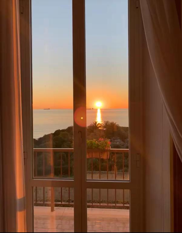 La Finestra Sul Mare - B&B Civitavecchia