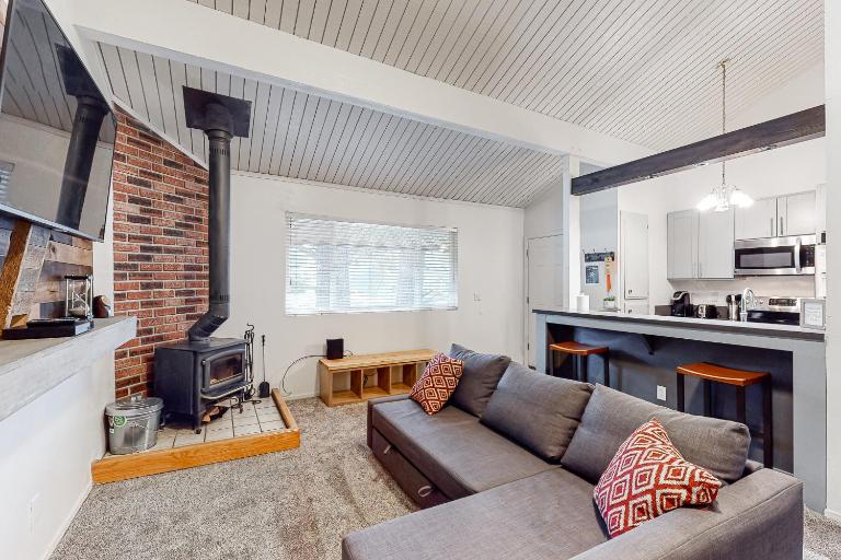 Sierra Manors 145 - B&B Mammoth Lakes
