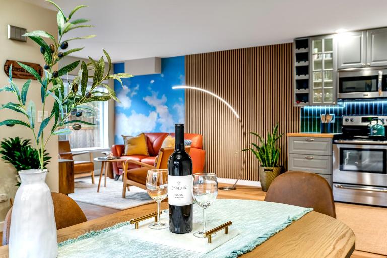 Emerald Sahalee - Capitol Hill -3 bedrooms with free parking - Bed and Breakfast Seattle