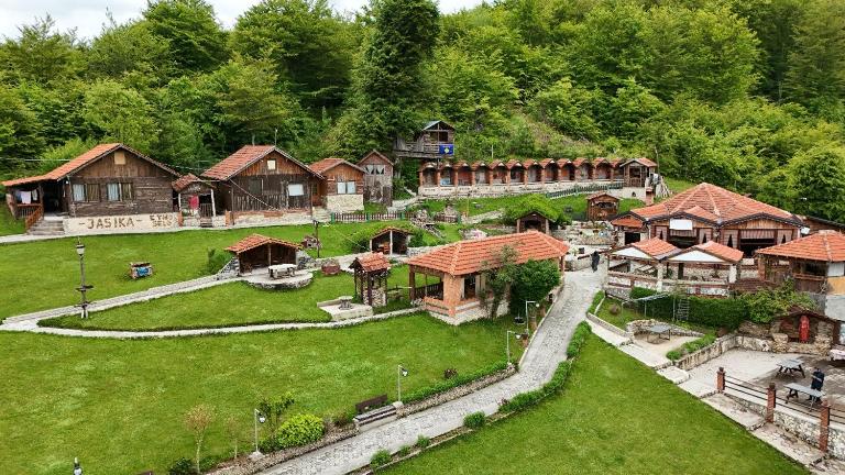 Etno Selo Jasika - B&B Prizren