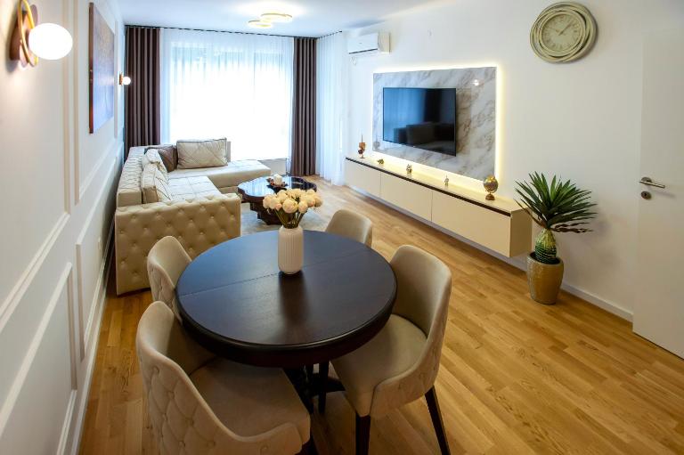 Amazon Royale Apartment - B&B Niš