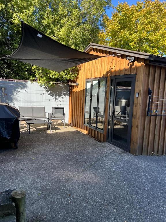 Self-contained Tiny Sleepout in Hamner - Chambres d'hôtes Hanmer Springs