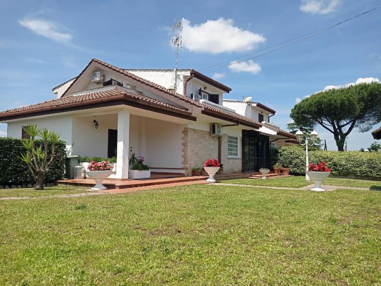 Villa Civetta tra Roma e i Castelli Romani - B&B Monte Porzio Catone