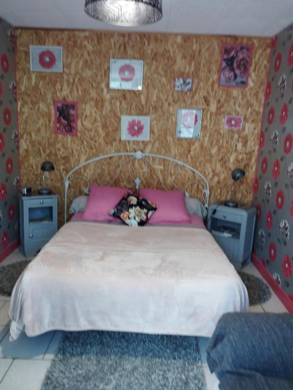 Chambre agréable au fond du jardin - Chambres d'hôtes Sancoins