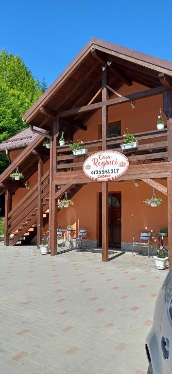Casa Reginei - B&B Cârţişoara