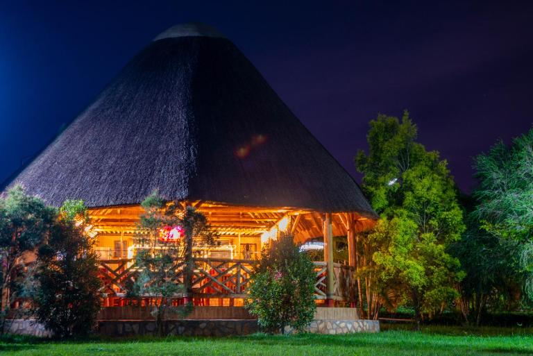 African Roots Guesthouse Entebbe - B&B Entebbe