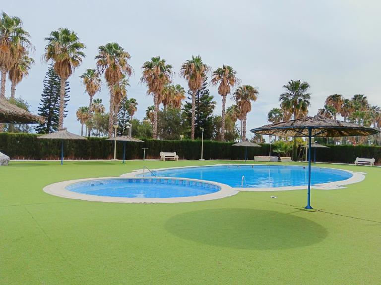 AYF MAGNÍFICO,EN 1ª LÍNEA DE PLAYA - B&B El Borseral