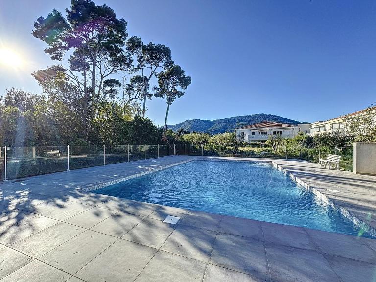 Studio residence avec piscine - B&B Tolón