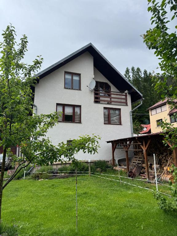 BaseCamp u Sůchanku - Bed and Breakfast Pohorelá