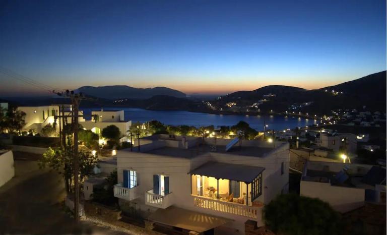 Studio Apartment with kitchenette for 4 guests Ios Greece - B&B Ios Chora