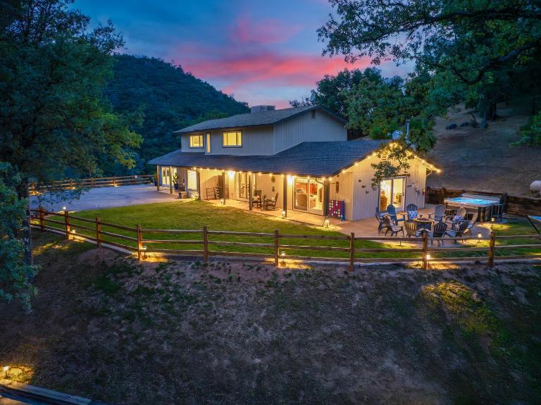 Rivertop Hideaway - B&B Ahwahnee