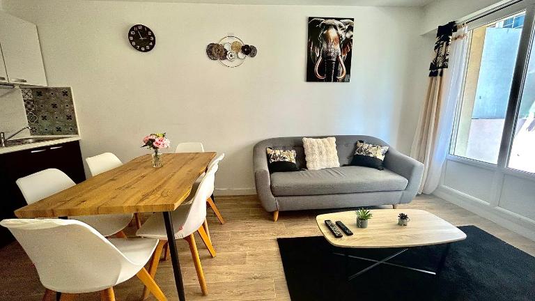 T3 Cosy Coeur Aix Les Bains avec 2 Balcons - Bed and Breakfast Aix-les-Bains
