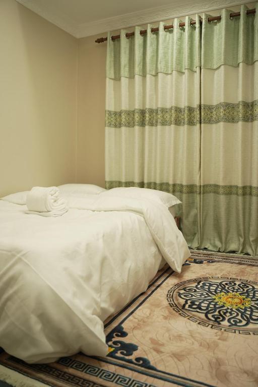2 BHK Apartment Homestay in Kathmandu - B&B Bālāju