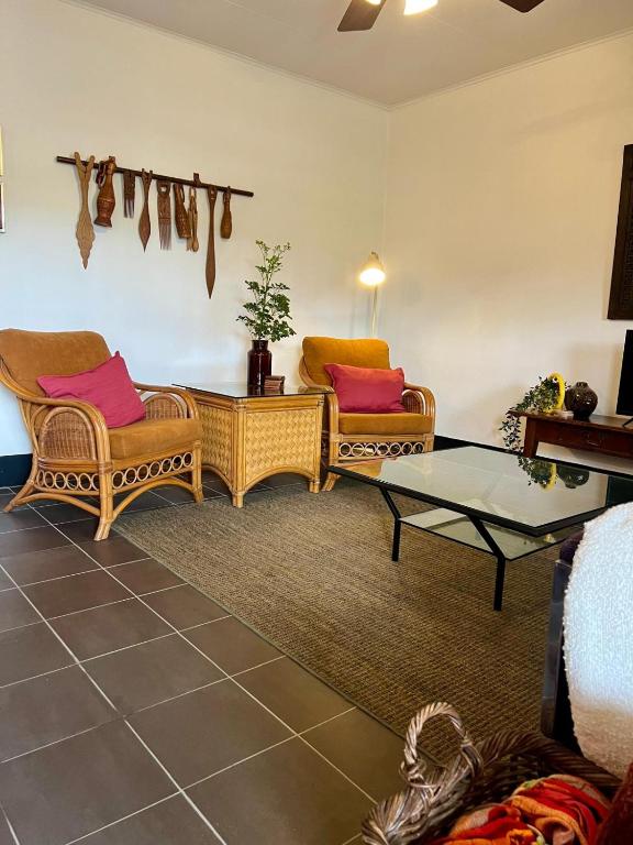 Klein-kronenburg Bakkershuisje - B&B Paramaribo
