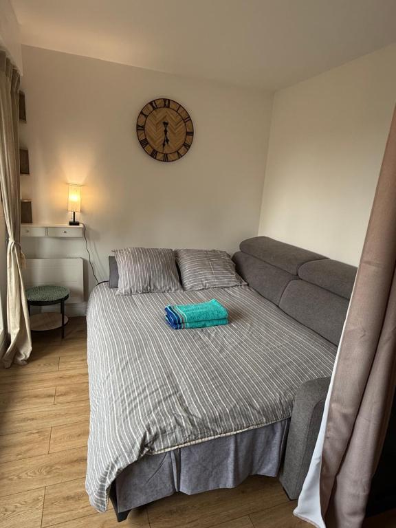 Studio rénové 100m plage - Grand balcon - Parking - B&B Villers-sur-Mer