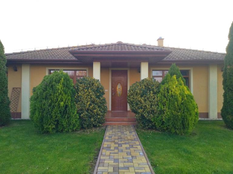 Villa Flower Deluxe - Chambres d'hôtes Kostolné Kračany