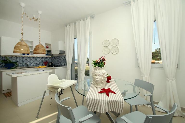 Salù Palace a 1 minuto a piedi dalla spiaggia - B&B Santo Stefano di Camastra