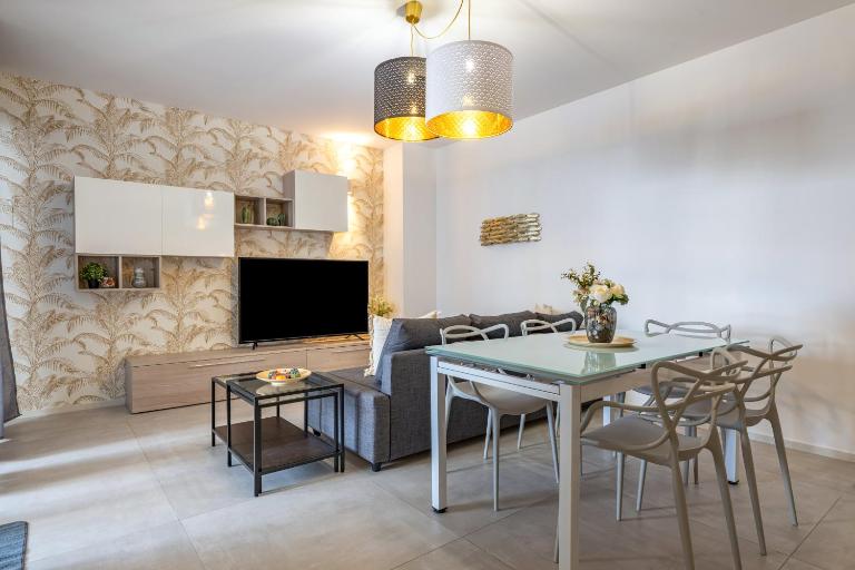 Relaxing Family Apt 250m from Beach & Free Garage - B&B Polignano a Mare