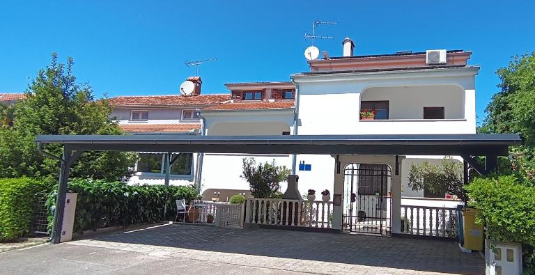 Apartments Ivicek - B&B Parenzo