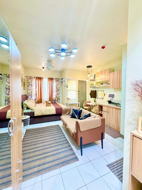 D88Staycations 105- Condo Staycation beside Enchanted Kingdom - Ferienwohnung Santa Rosa City